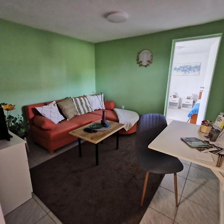 Studio apartman Krosna Perusic Bagian luar foto