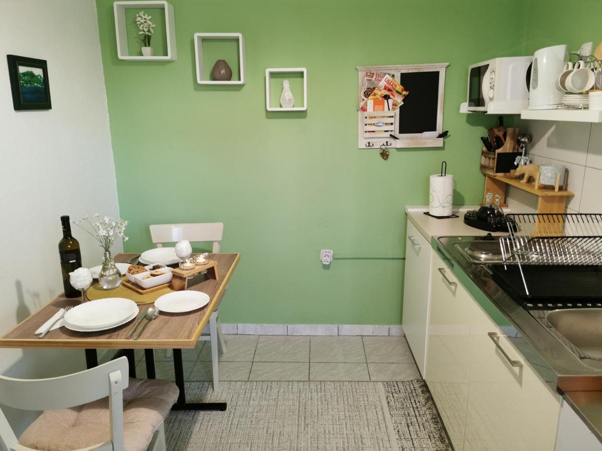 Studio apartman Krosna Perusic Bagian luar foto