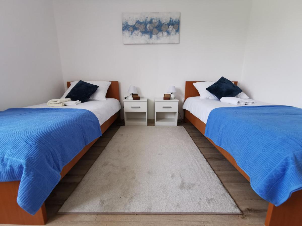 Studio apartman Krosna Perusic Bagian luar foto