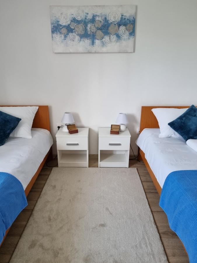 Studio apartman Krosna Perusic Bagian luar foto